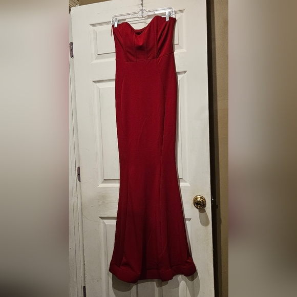 FASHION NOVA GOWN - Picture 1 of 2